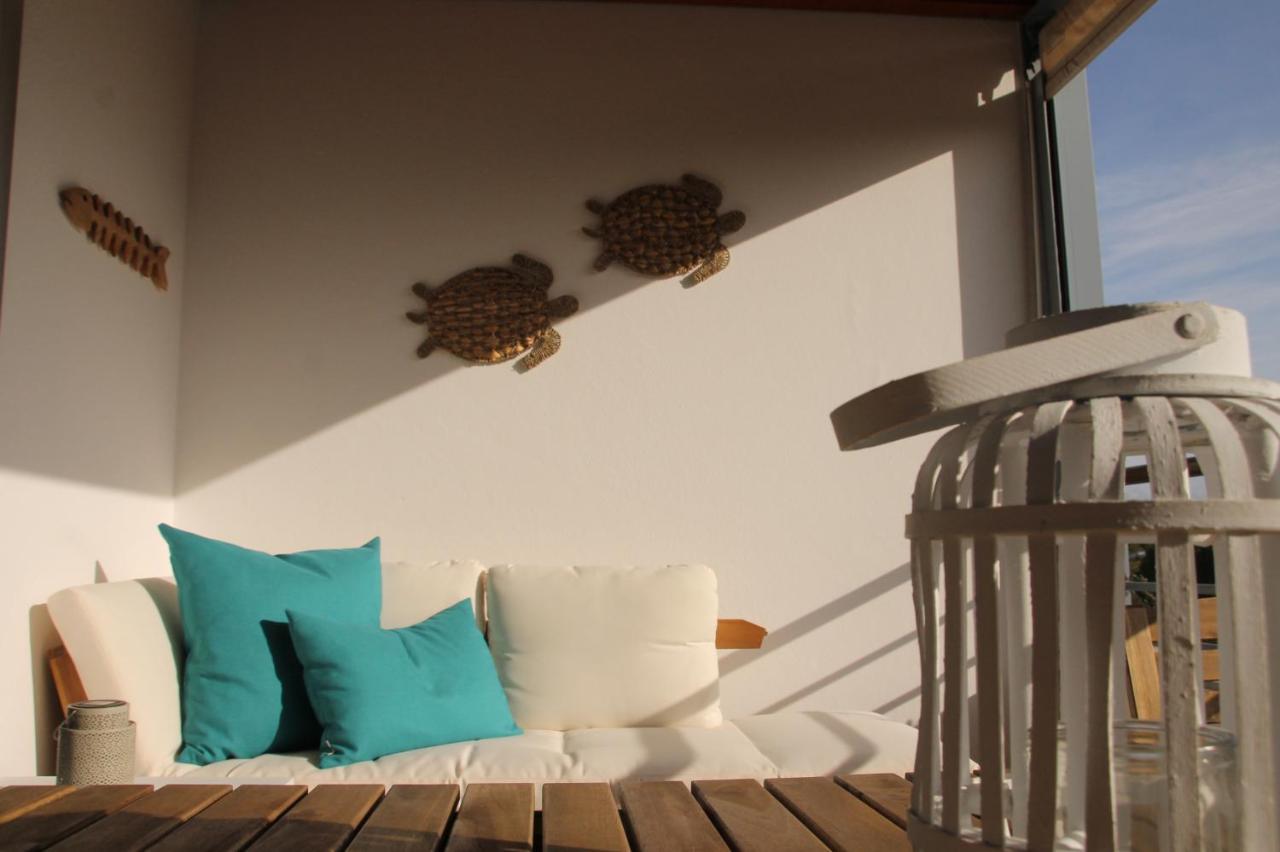 Relax And Unwind : Pool, Garden, Beach & City Lagos Exterior photo
